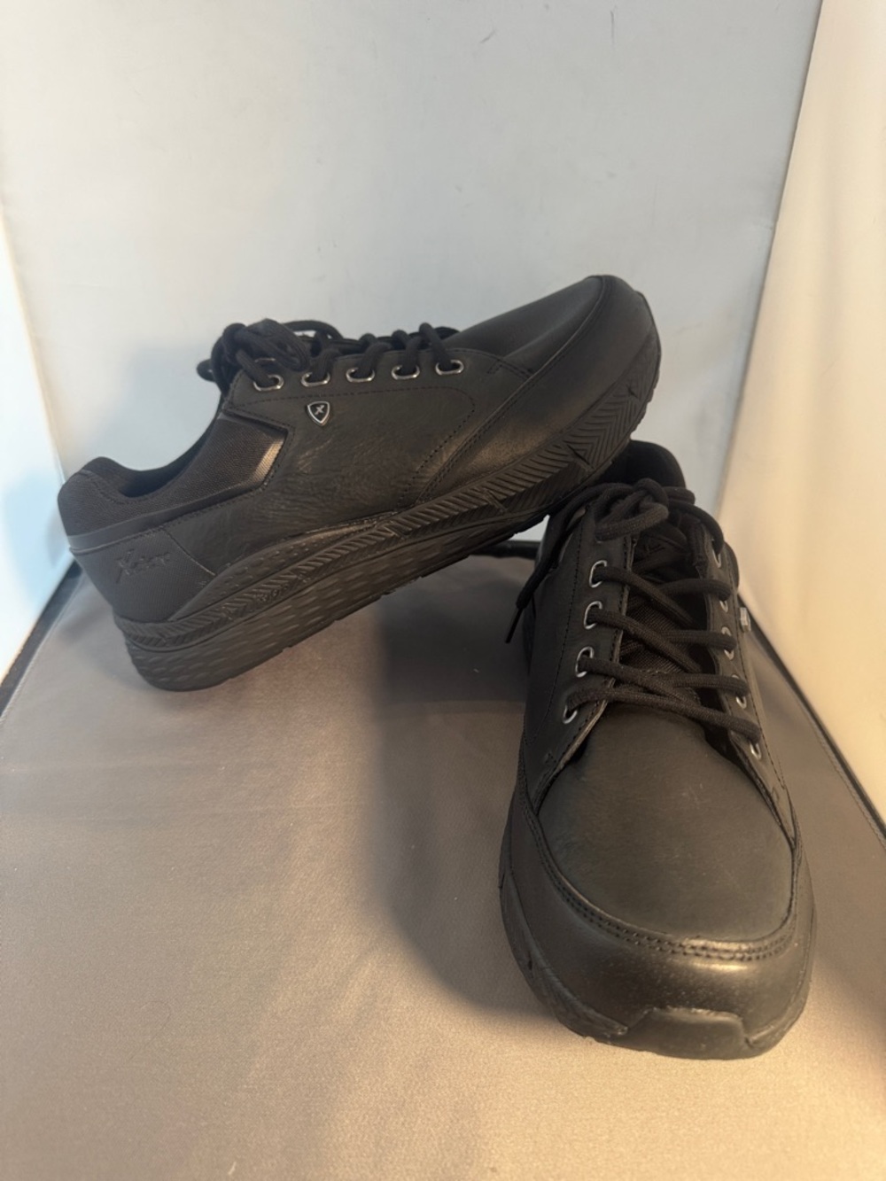 Xelero Men’s‎ All-Black Lace-Up shoes size 9